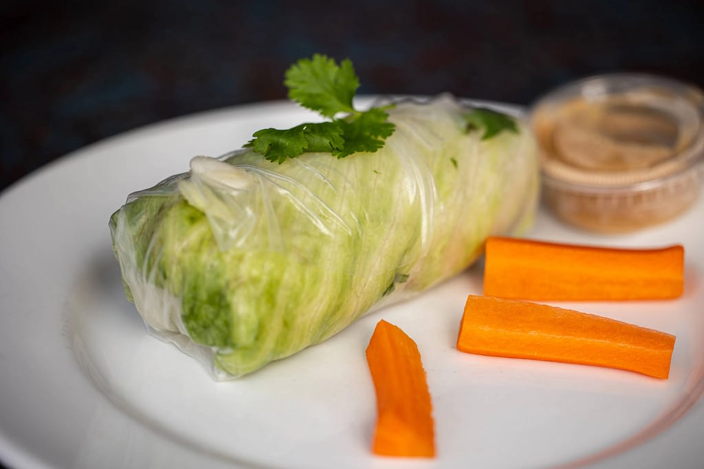Vegan Salad Roll-tuya